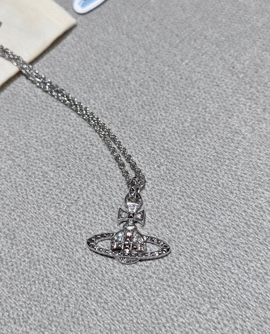 Mayfair silver pendant