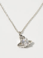 Reina pendant