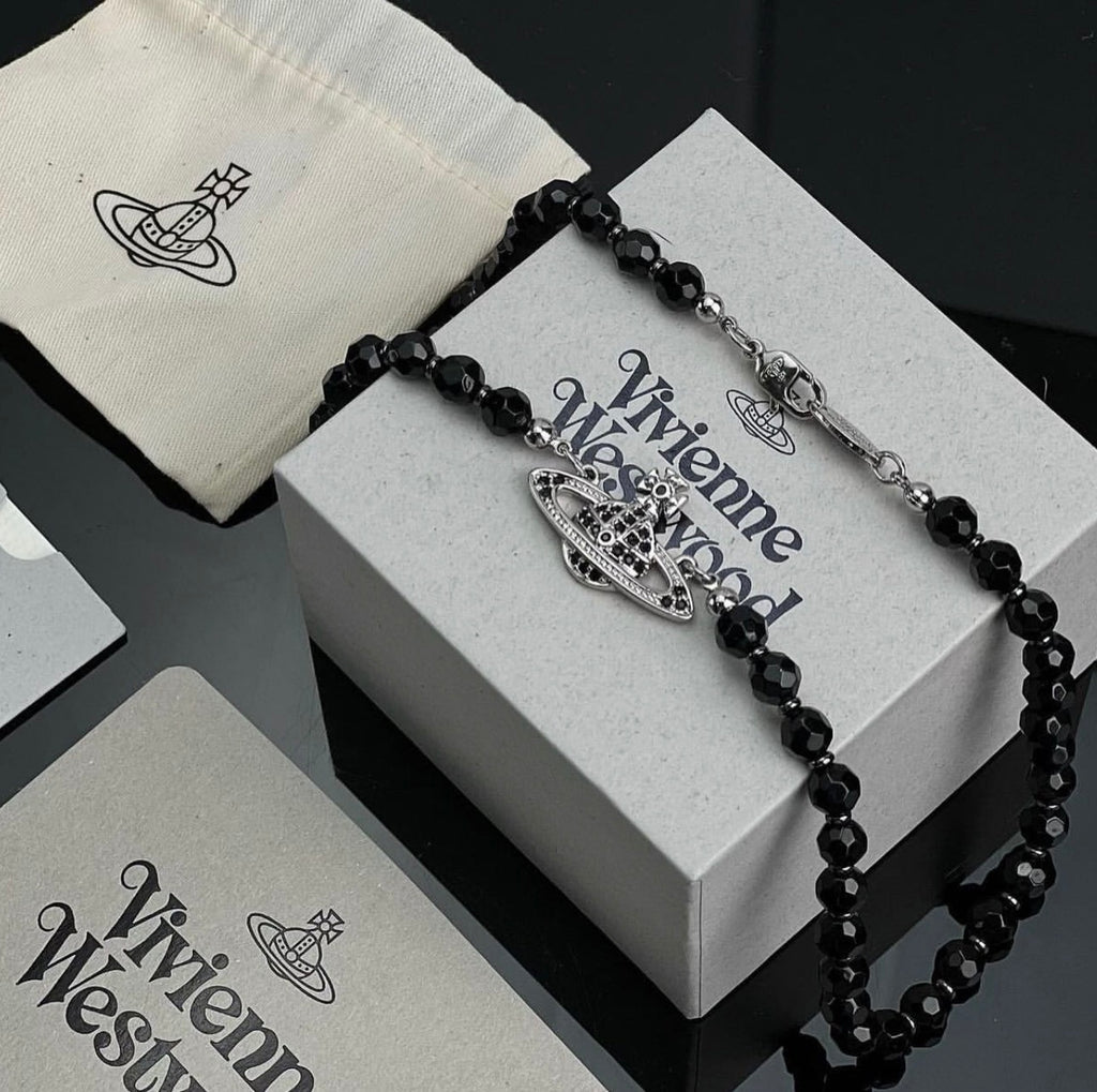 Messaline one necklace