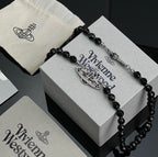 Messaline one necklace