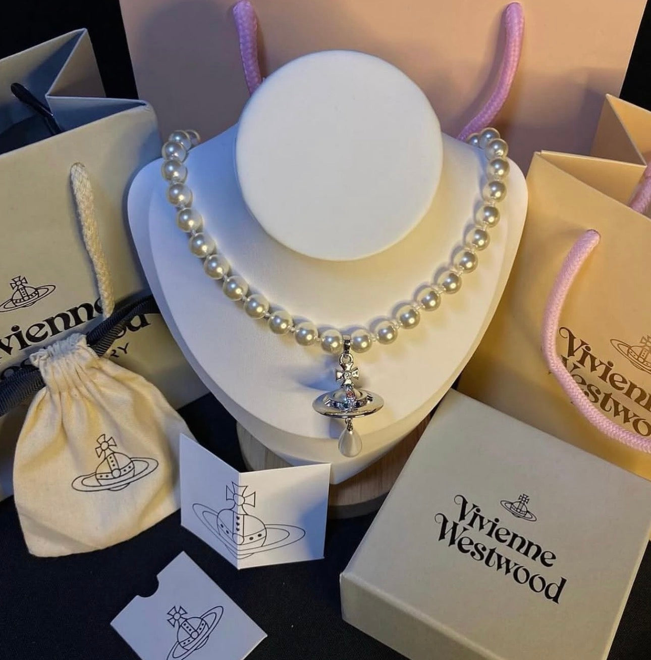 One pearl drop necklace