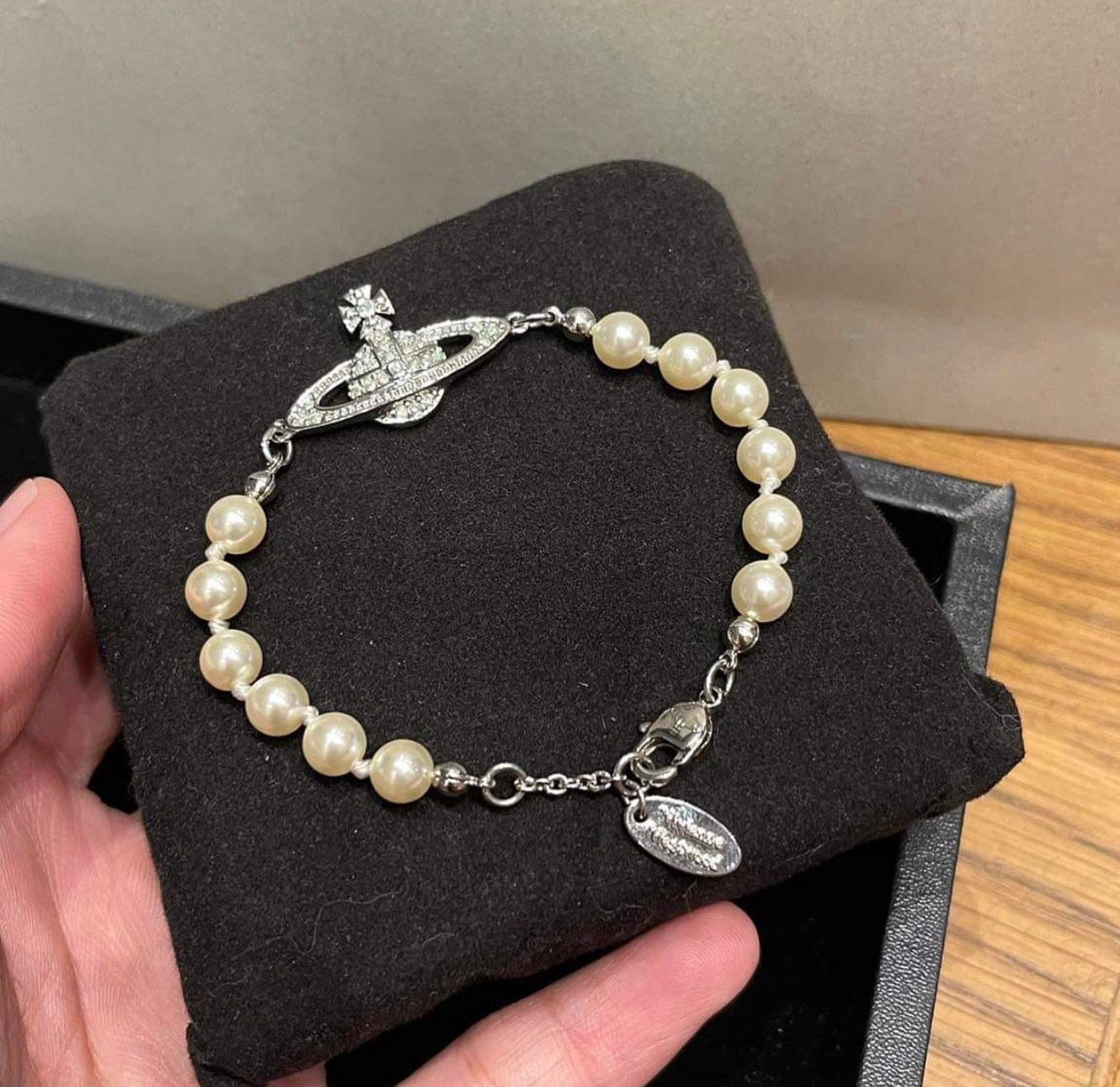 Minibas relief silver pearl bracelet