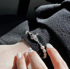 Minibas relief silver pearl bracelet