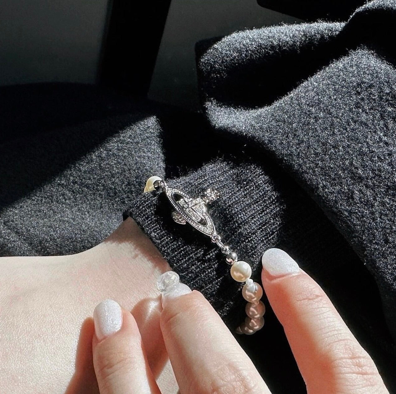 Minibas relief silver pearl bracelet