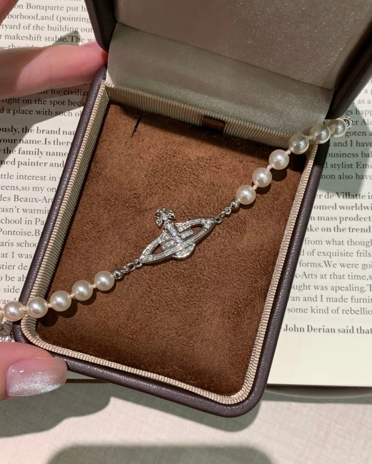 Minibas relief silver pearl bracelet