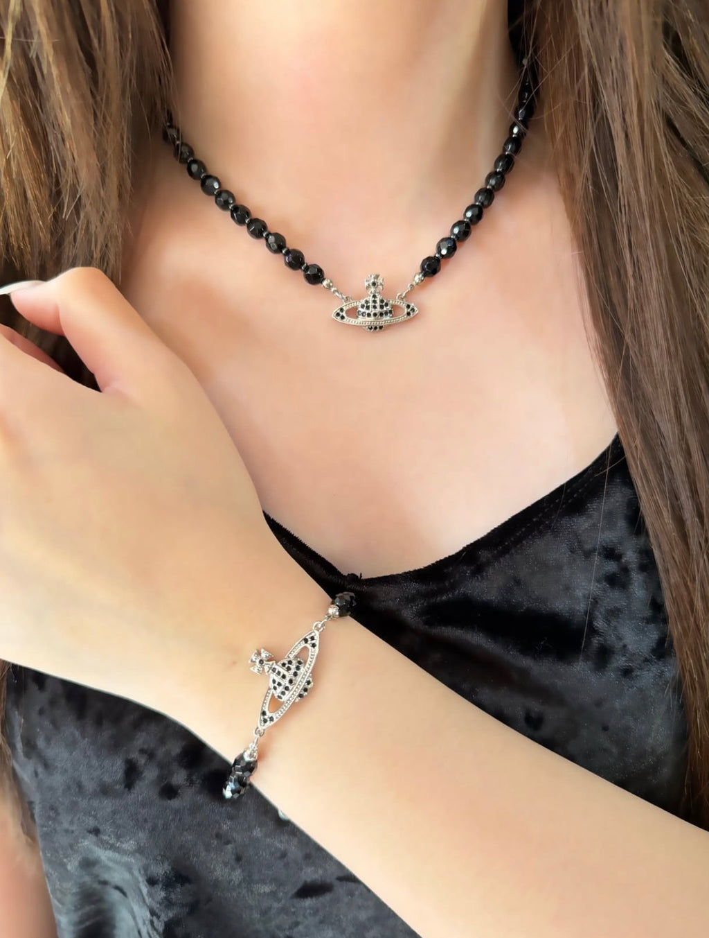 Messaline one necklace