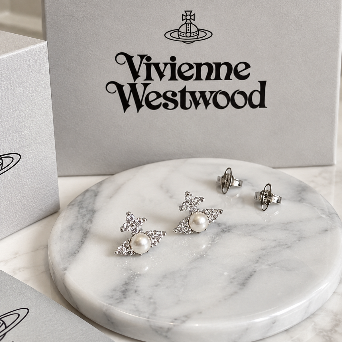 Vivienne Westwood Feadora earrings