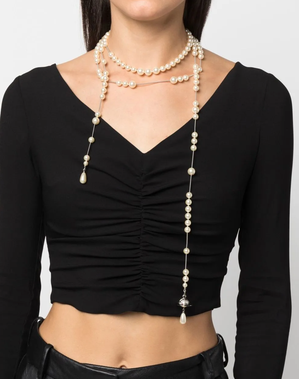 Broken pearl necklace