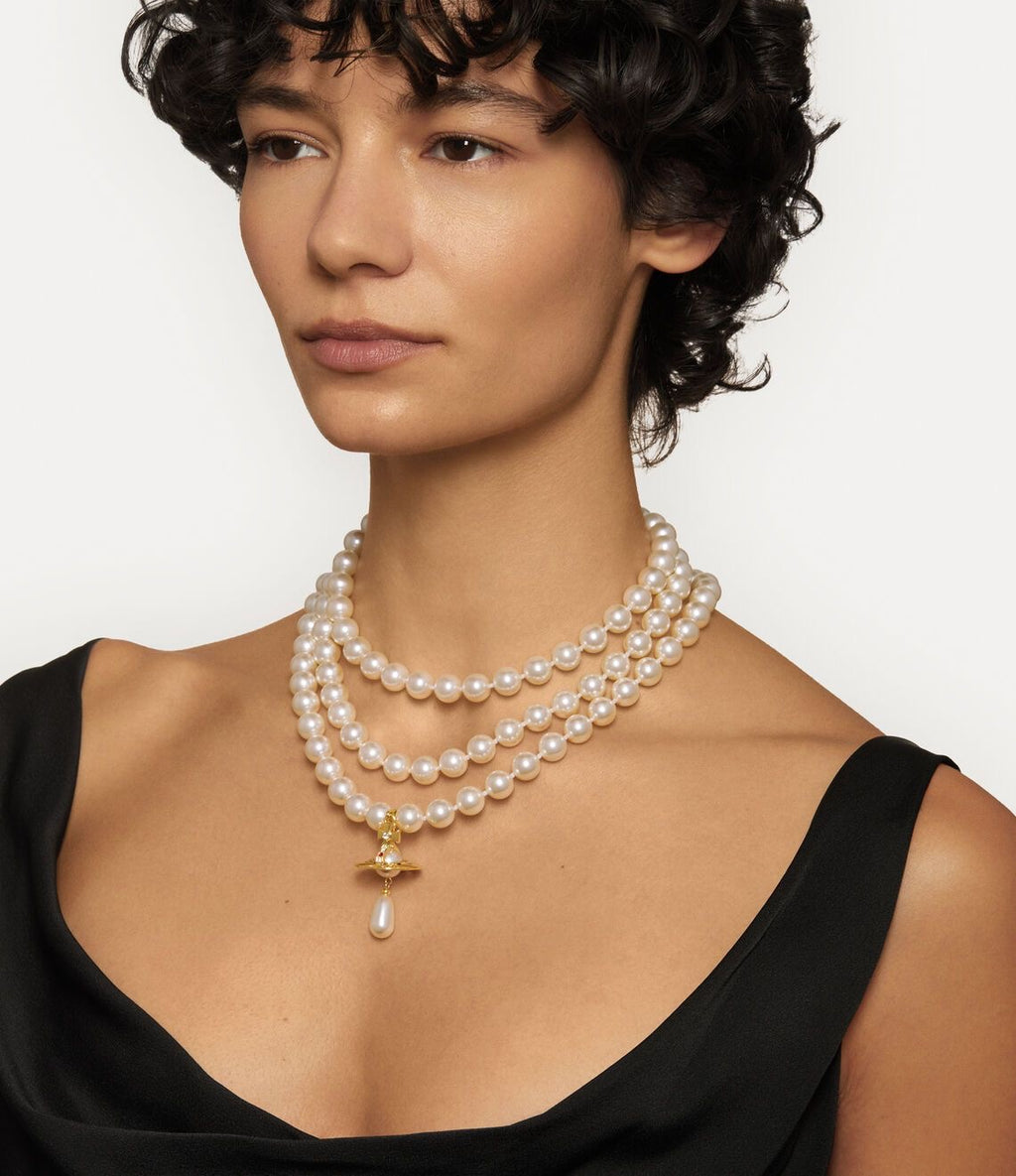 Three row pearl choker