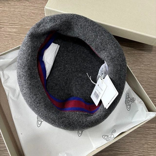Classic grey beret